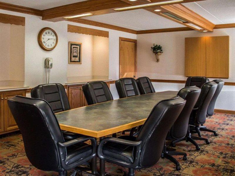 Quality Inn & Suites מנספילד מראה חיצוני תמונה