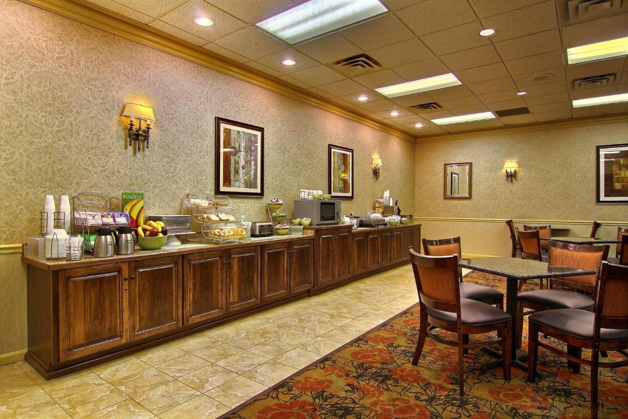 Quality Inn & Suites מנספילד מראה חיצוני תמונה