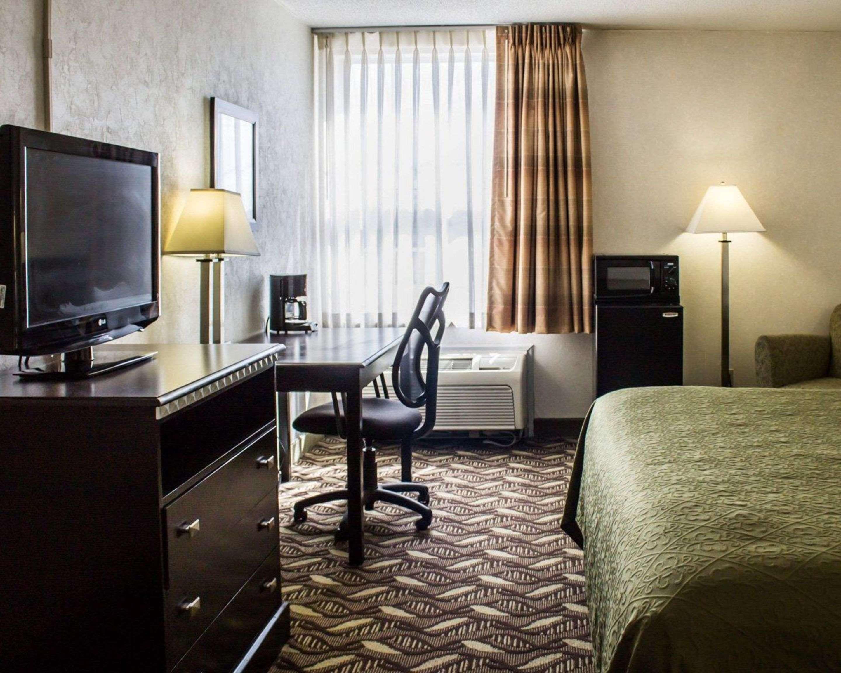 Quality Inn & Suites מנספילד מראה חיצוני תמונה