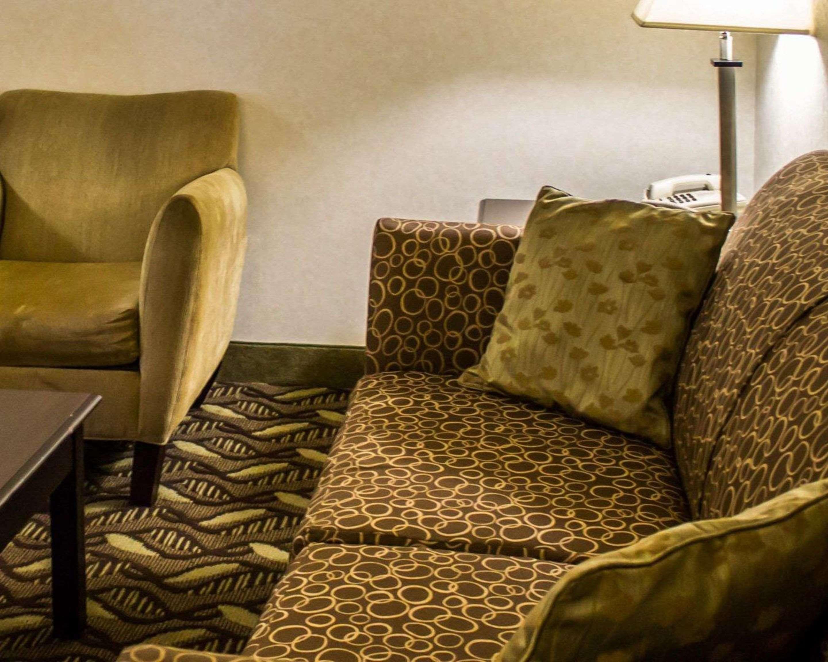 Quality Inn & Suites מנספילד מראה חיצוני תמונה